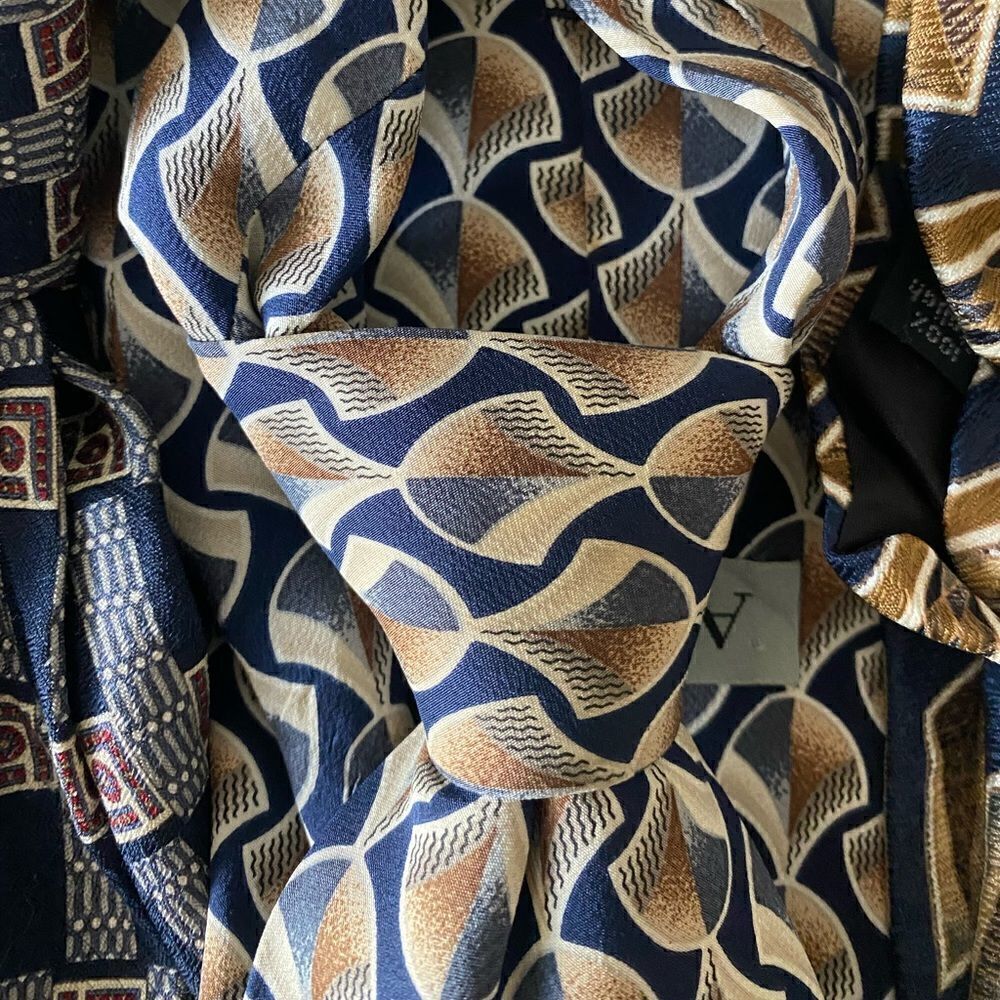Bundle of 3 Neckties - Picture 6 of 6